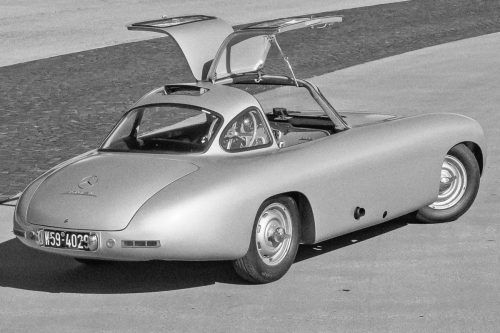 PROJEKT : Mercedes Benz Gullwing 300SL